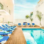 Villa Aventura *