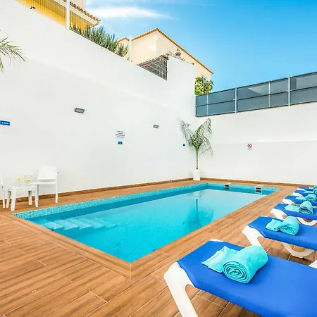 Villa Aventura *