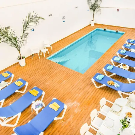 Villa Aventura *